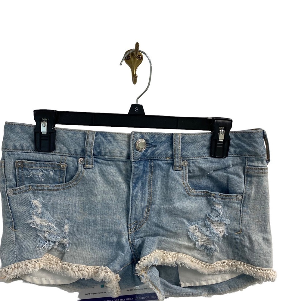 American Eagle Outfitters ladies stretch light wash boho distressed shortie sz 6